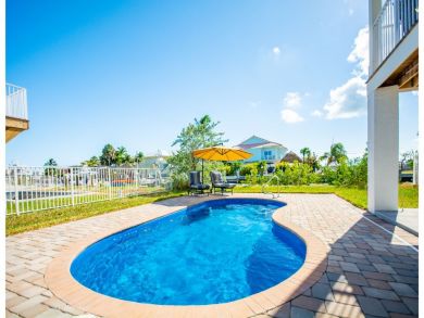 Marathon Vacation Home Sleeps Ten Guests